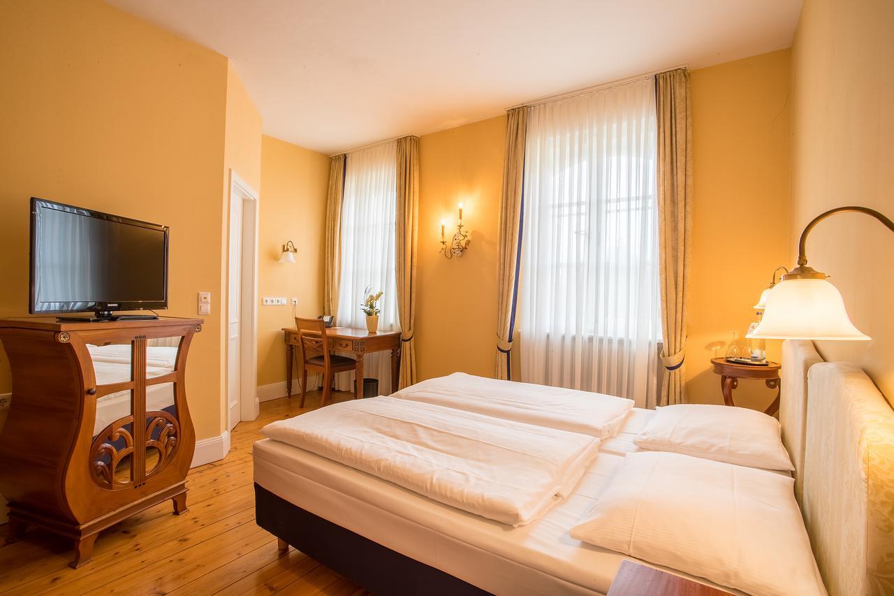 Schlosshotel Neckarbischofsheim Zewnętrze zdjęcie