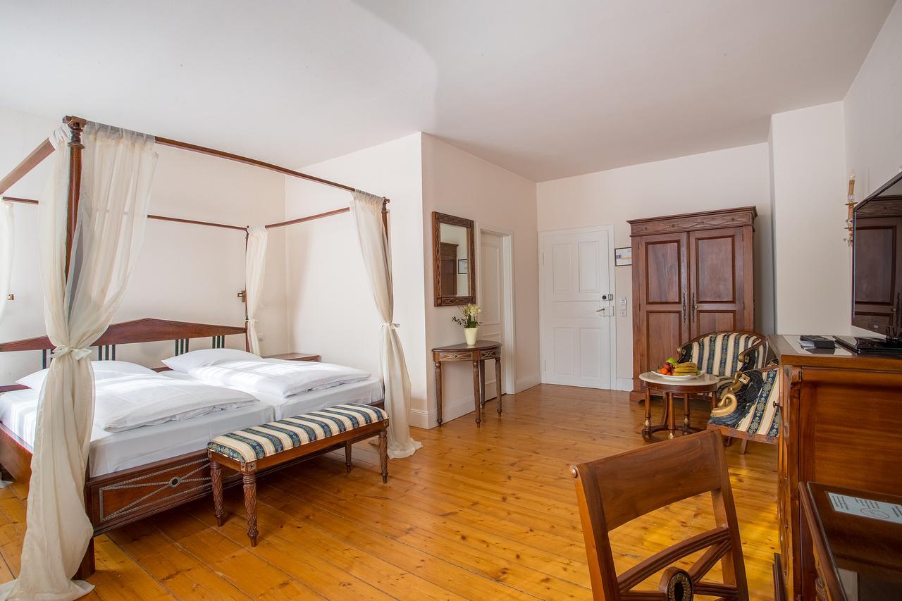 Schlosshotel Neckarbischofsheim Zewnętrze zdjęcie
